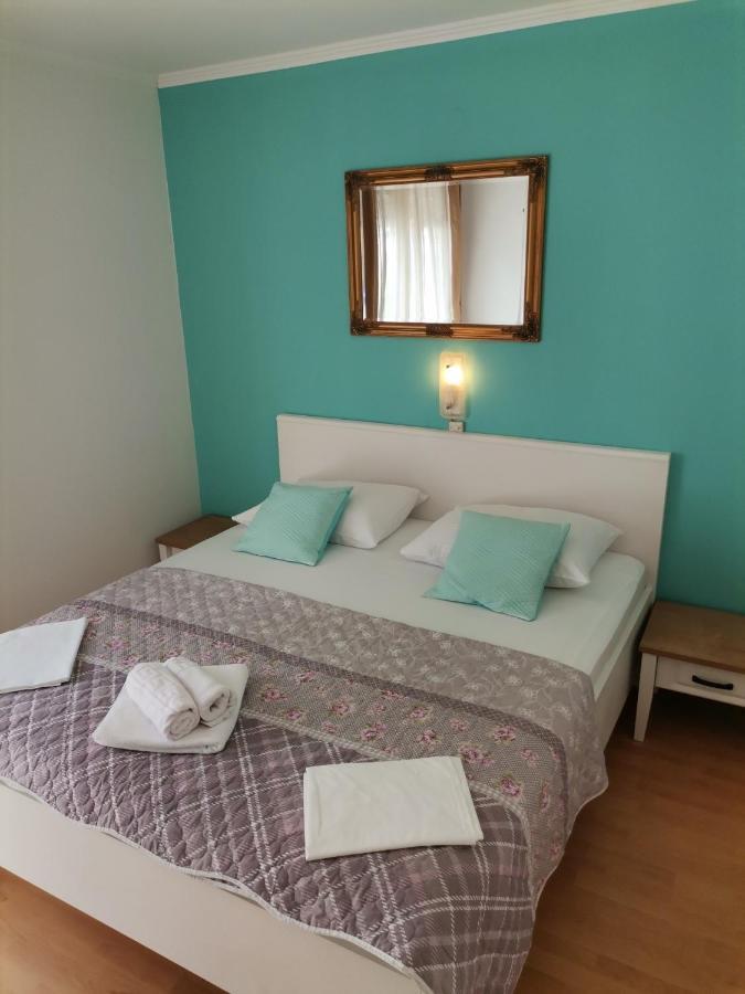 Family Friendly Apartments With A Swimming Pool Supetarska Draga - Donja, Rab - 2019 Exterior foto