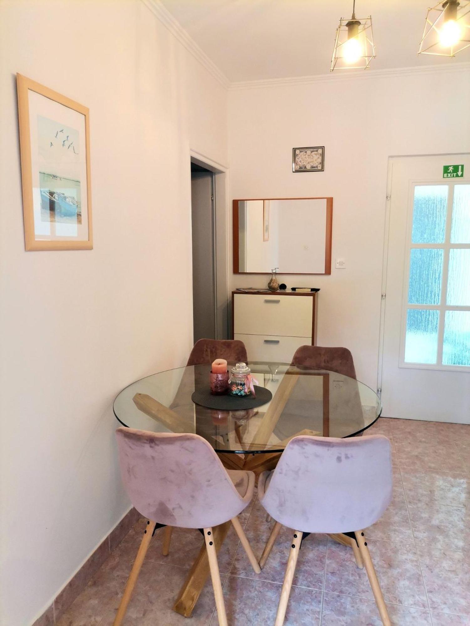 Family Friendly Apartments With A Swimming Pool Supetarska Draga - Donja, Rab - 2019 Quarto foto